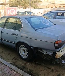 بي ام دبليو الفئة 7